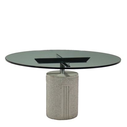 Vintage Tisch der 1970er Jahre aus Zement Verchromtes Metall Glas