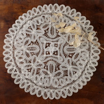 Antikes Rundes Deckchen im Renaissancestich '900 Baumwolle Weiß